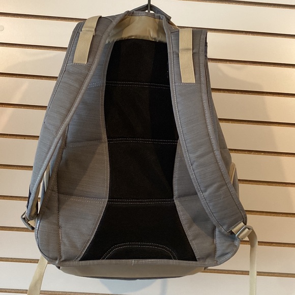 Grey/Tan Quicksilver Backpack - Picture 3 of 4
